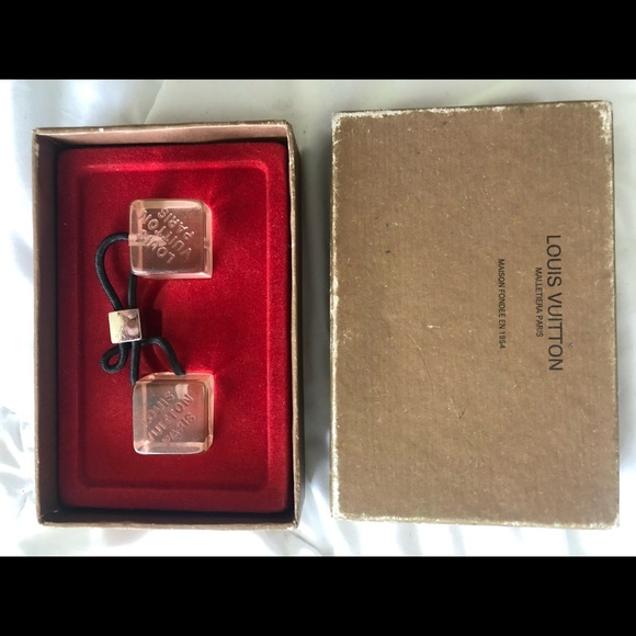 Louis Vuitton cube hair the - Picture 4 of 6